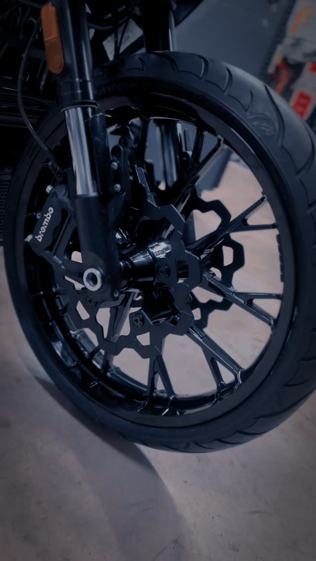 Ward Customs gallery 07-wheel-upgrade.jpg